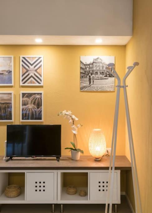 Le Pennellate Short Lets Appartement Catánia Buitenkant foto
